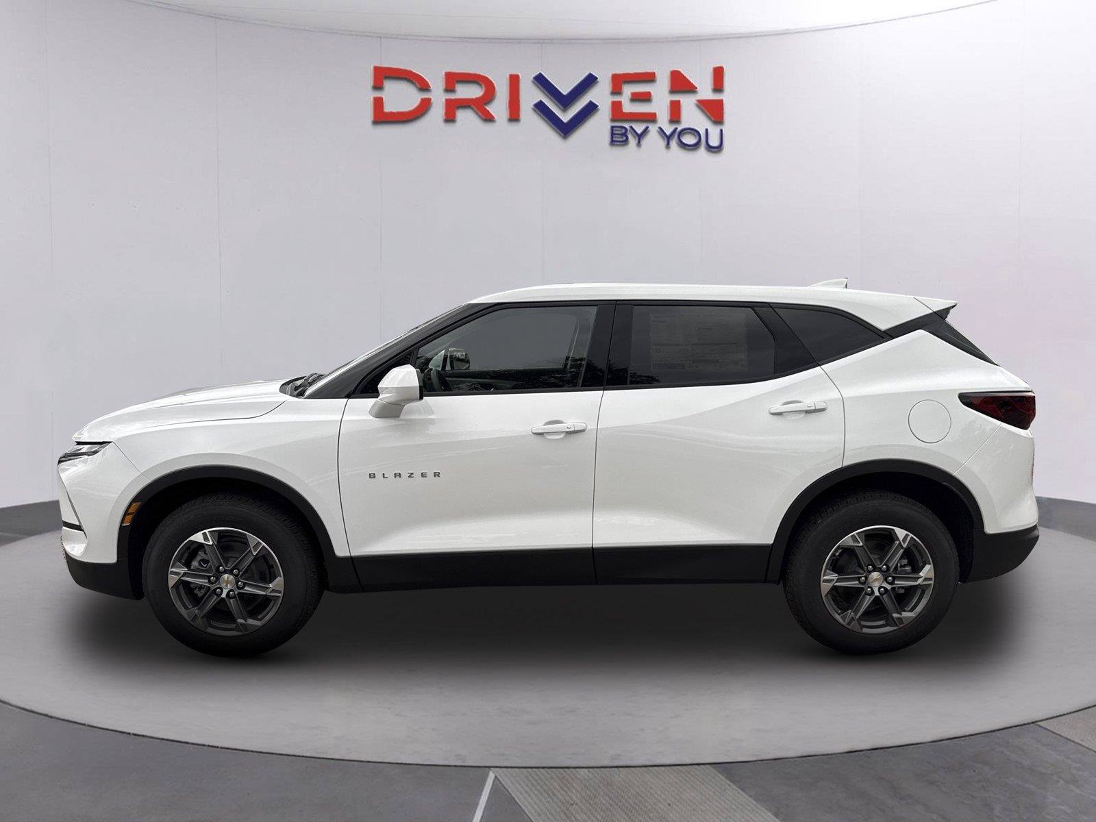New 2026 Chevrolet Blazer LT FWD image 7