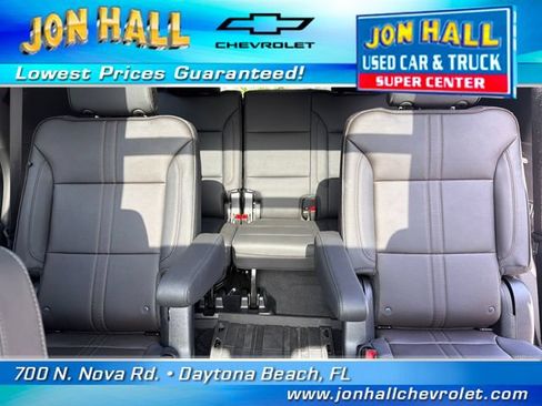 Used 2025 Chevrolet Tahoe High Country AWD/4WD image 24