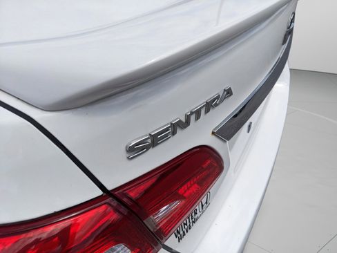 Used 2018 Nissan Sentra SV FWD image 39
