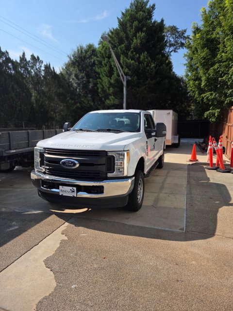 Used 2017 Ford F250 XL w/ Power Equipment Group AWD/4WD image 3