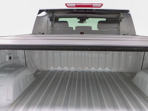 Used 2023 GMC Sierra 1500 Elevation image 31