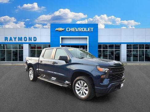 Certified 2022 Chevrolet Silverado 1500 Custom AWD/4WD image 1