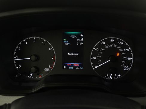 Used 2025 Toyota Corolla SE image 24