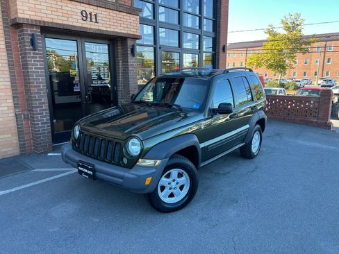 Used 2007 Jeep Liberty Sport AWD/4WD image 1
