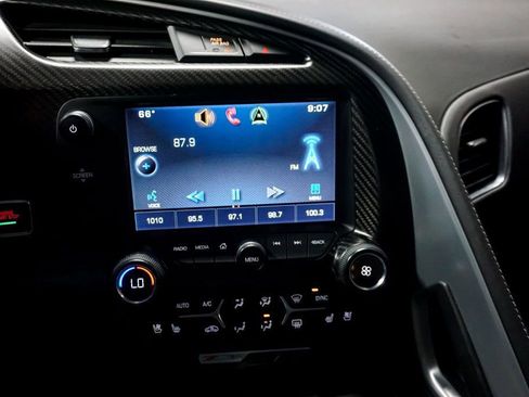 Used 2015 Chevrolet Corvette Z06 w/ 3LZ Preferred Equipment Group image 65