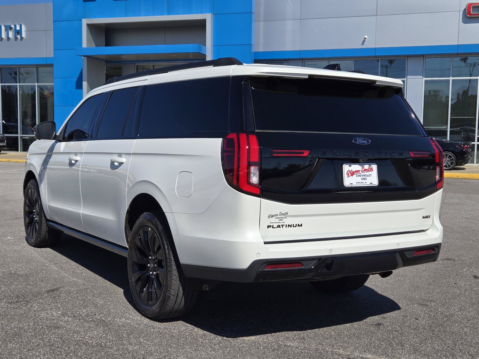 Used 2025 Ford Expedition Max Platinum w/ Stealth Appearance Package AWD/4WD image 11