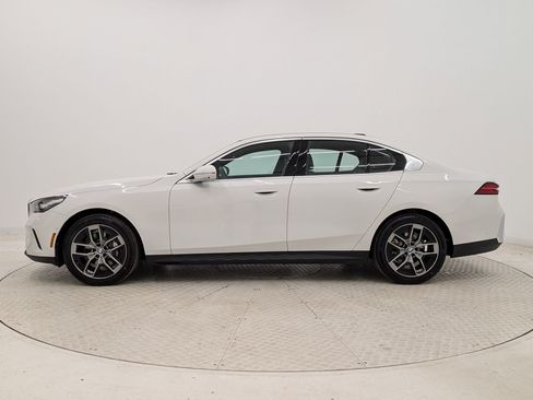 New 2026 BMW 530i w/ Premium Package RWD image 2