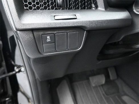 Used 2024 Honda CR-V EX image 11