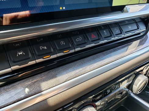 New 2026 Chevrolet Silverado 1500 LTZ AWD/4WD image 20