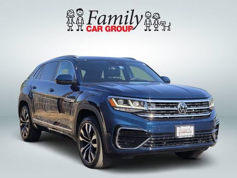 Used 2020 Volkswagen Atlas Cross Sport SEL R-Line w/ Cross Sport MDO Package FWD image 2