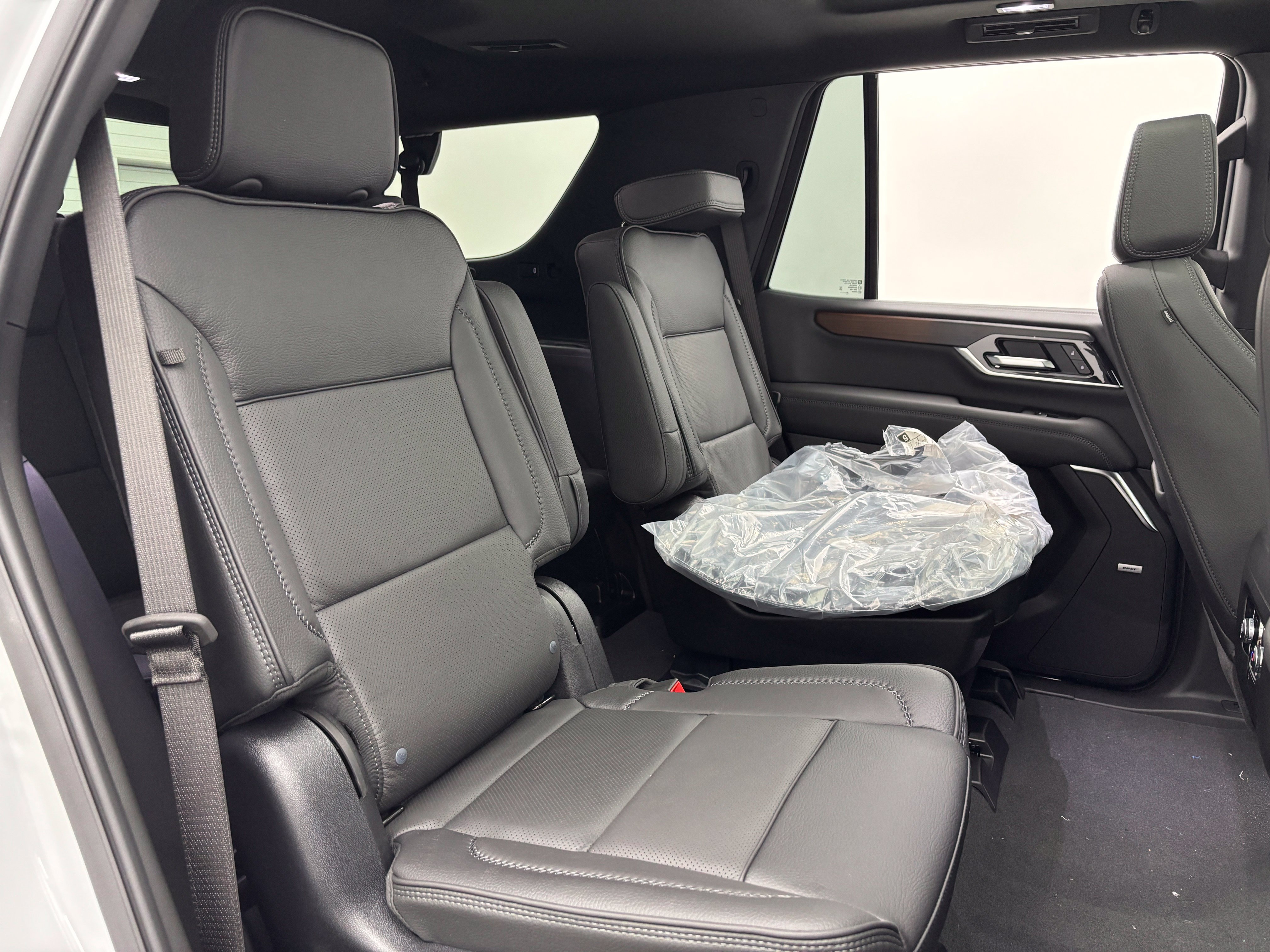 New 2026 GMC Yukon Denali w/ Sun & Power Step Package AWD/4WD image 42