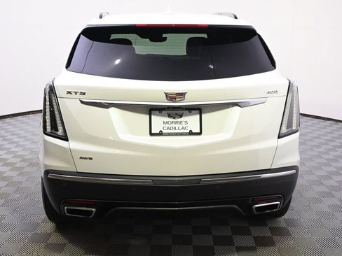 Certified 2025 Cadillac XT5 Sportv w/ Technology Package AWD/4WD image 5