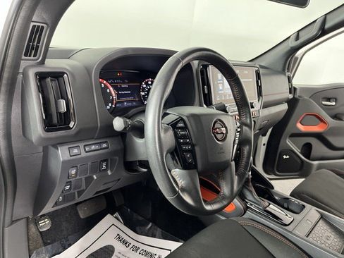 Used 2025 Nissan Frontier Pro-X w/ Pro Convenience Package RWD image 16