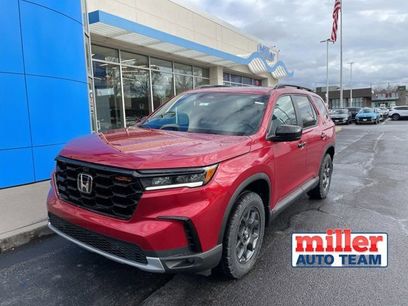 New 2025 Honda Pilot TrailSport