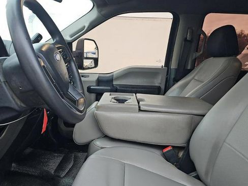 Used 2022 Ford F350 XL w/ Power Equipment Group image 3