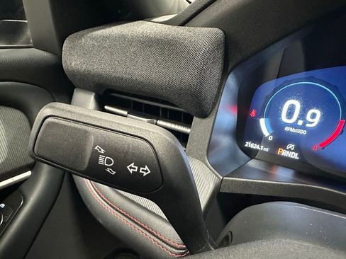 Used 2025 Ford Explorer ST-Line image 21