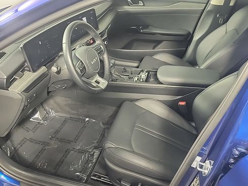 Used 2025 Kia K5 EX image 18