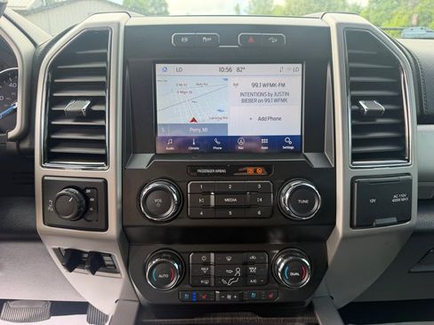 Used 2021 Ford F250 Lariat w/ Lariat Value Package AWD/4WD image 23
