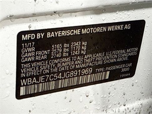 Used 2018 BMW 540i xDrive image 18