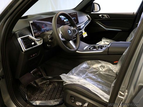 New 2026 BMW X5 xDrive50e w/ M Sport Package image 12
