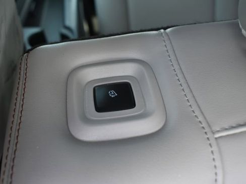 Used 2025 Ford Expedition Max Active AWD/4WD image 49