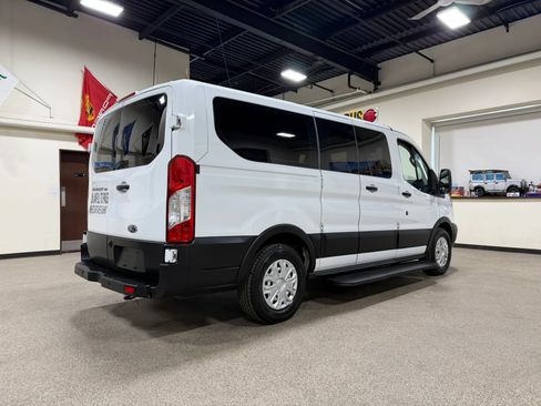 Used 2019 Ford Transit 150 XL RWD image 6