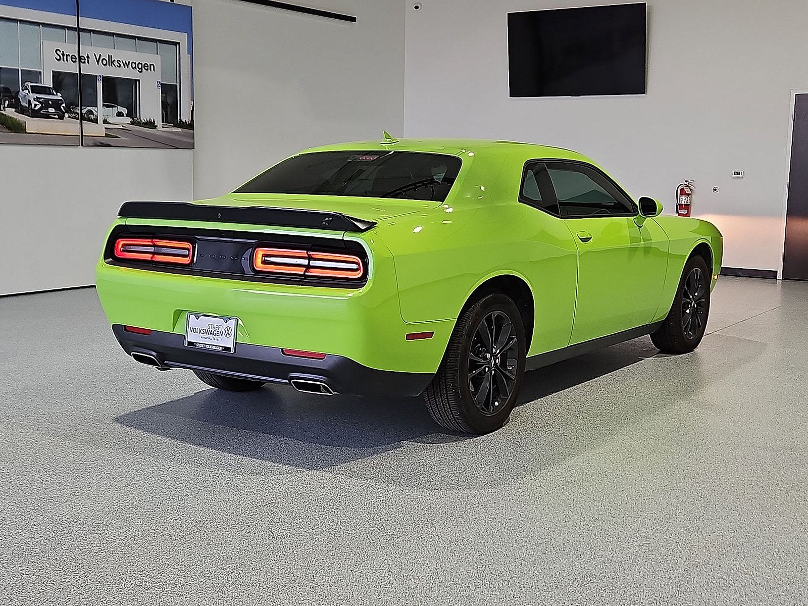 Used 2023 Dodge Challenger SXT w/ Blacktop Package AWD/4WD image 8