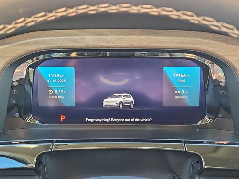 Used 2025 Volkswagen Atlas SE image 20