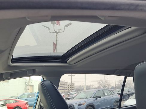 Used 2017 Toyota RAV4 Limited image 21