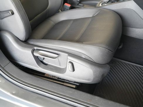 Used 2013 Volkswagen Jetta SE FWD image 30