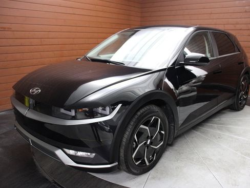 Used 2024 Hyundai Ioniq 5 SEL image 44