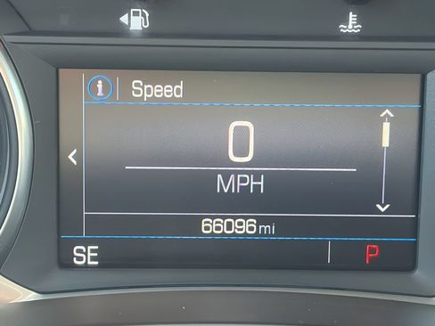 Used 2019 GMC Terrain SLE w/ Driver Convenience Package FWD image 7
