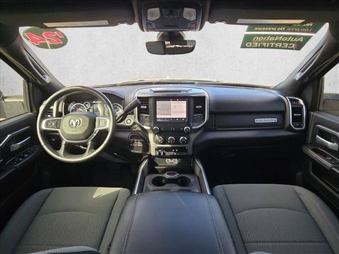 Used 2024 RAM 3500 Big Horn AWD/4WD image 16