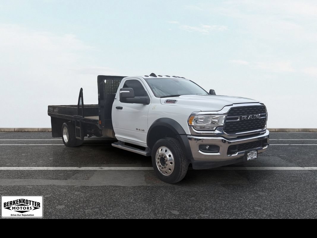 Used 2023 RAM 4500 SLT w/ Quick Order Package 27G SLT AWD/4WD image 1