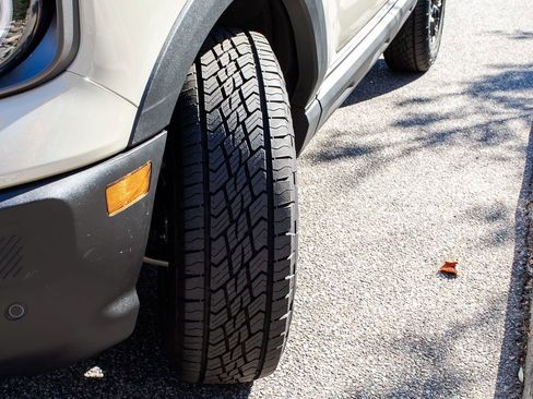 Used 2025 Ford Bronco Sport Badlands image 9