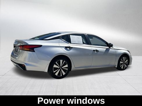Used 2022 Nissan Altima 2.5 SV image 6
