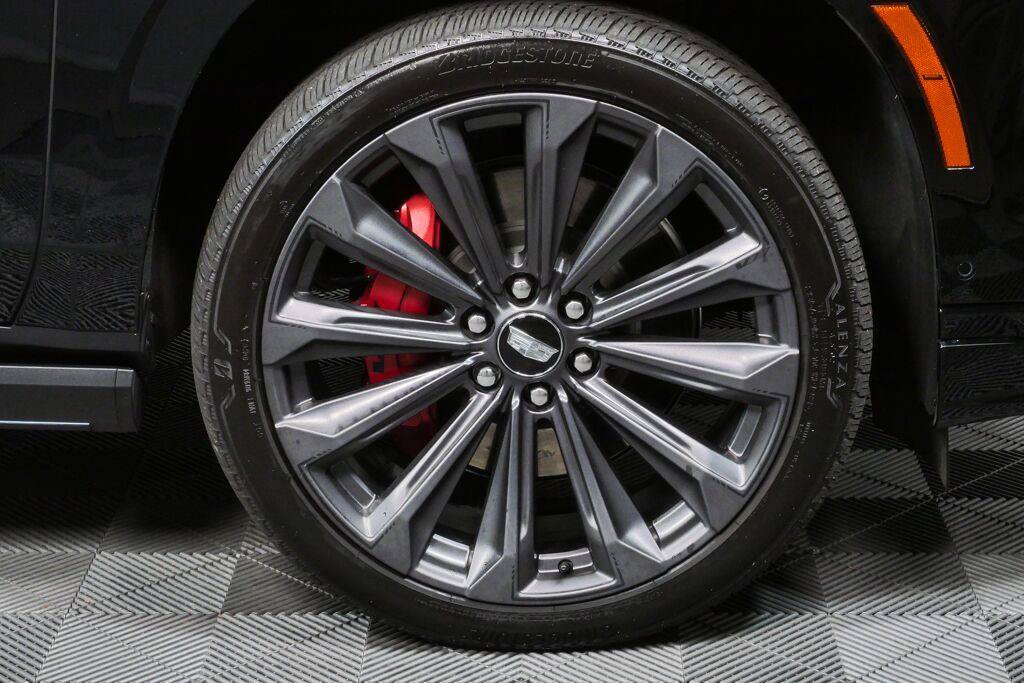 Certified 2026 Cadillac Escalade ESV V AWD/4WD image 38