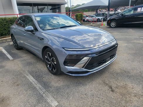 Used 2025 Hyundai Sonata SEL image 3