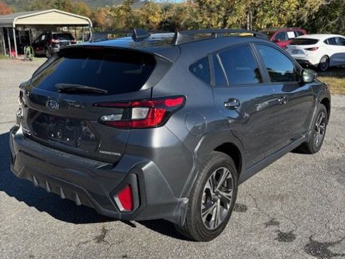 Used 2024 Subaru Crosstrek 2.0i Premium image 6