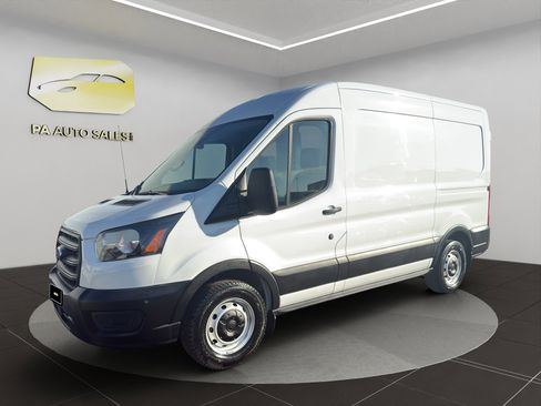 Used 2023 Ford Transit 150 Medium Roof image 4
