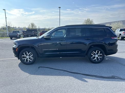 Used 2024 Jeep Grand Cherokee L Limited image 4