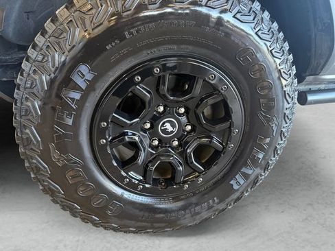 Used 2024 Ford Bronco Wildtrak AWD/4WD image 24