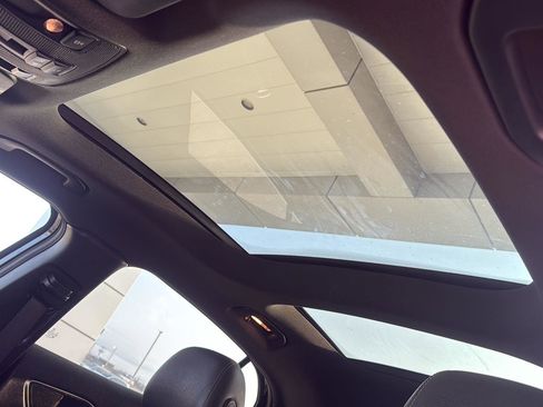 Used 2019 Mercedes-Benz GLA 250 4MATIC w/ Multimedia Package image 18