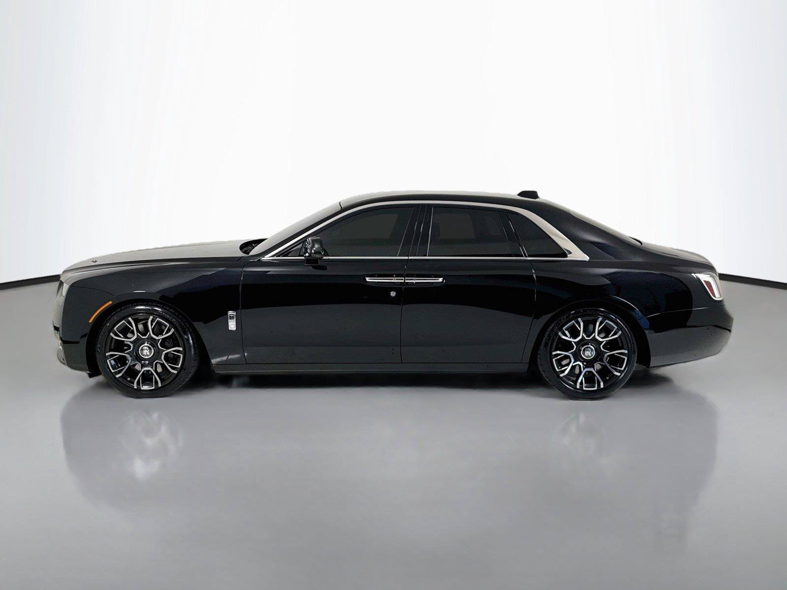 Used 2025 Rolls-Royce Ghost AWD/4WD image 9
