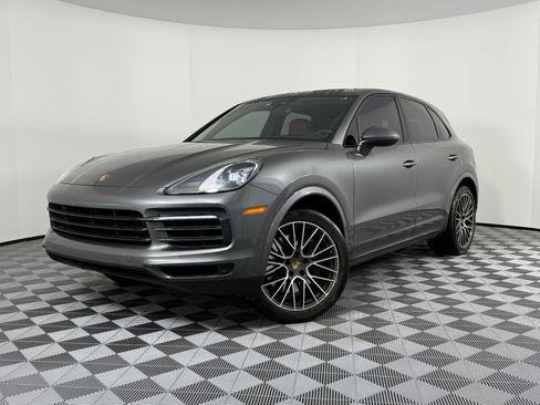 Used 2021 Porsche Cayenne image 1