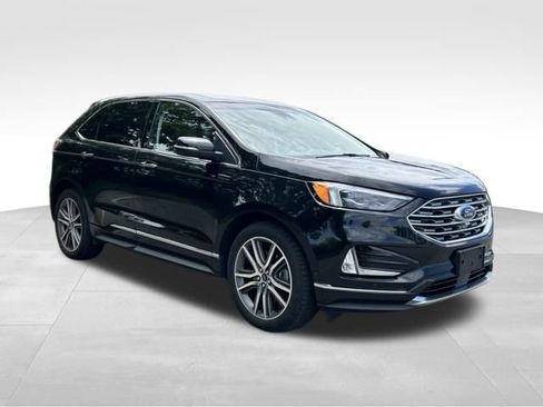 Used 2019 Ford Edge Titanium w/ Equipment Group 301A AWD/4WD image 7