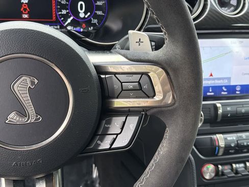 Used 2020 Ford Mustang Shelby GT500 w/ Technology Package image 13