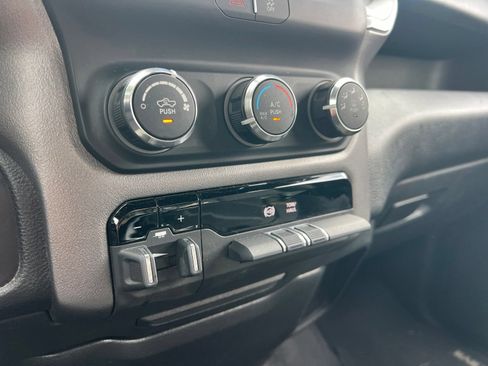 Used 2021 RAM 2500 Big Horn AWD/4WD image 11