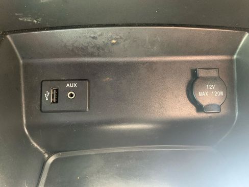Used 2016 Nissan Altima 2.5 SL FWD image 14
