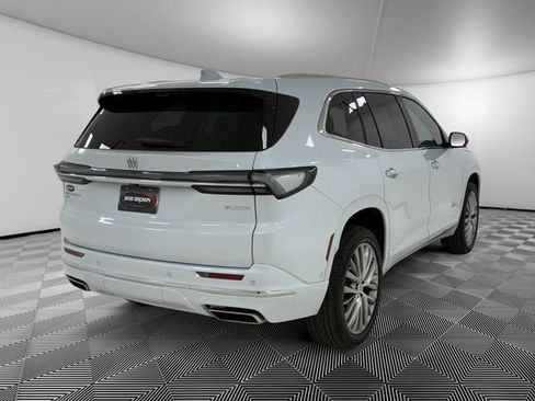 Certified 2026 Buick Enclave Avenir w/ Super Cruise Package AWD/4WD image 5